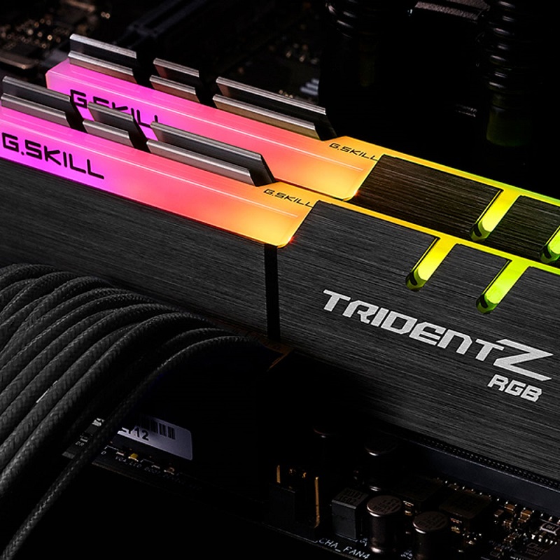 رم CL18 DDR4 جی اسکیل 16 گیگابایت 3600MHZ مدل TRIDENT Z RGB